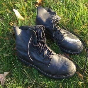 Meet your Posher, Afton